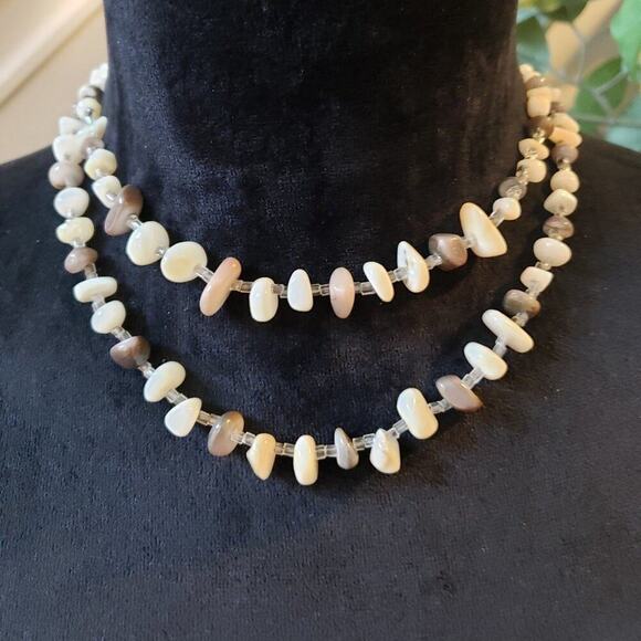 Womens Fashion Mother of Pearl Beads Double Strand Collar Necklace Jewelry - Picture 1 of 6